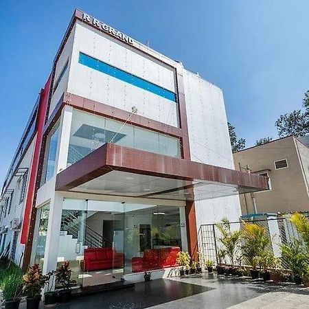 Square Inn Devanahalli Zewnętrze zdjęcie